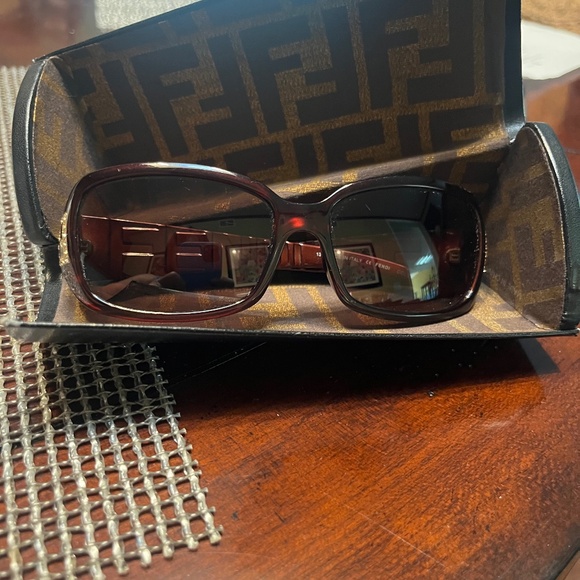 Fendi Brown Sunglasses with Swarovski crystal Fendi logo on temple Made in Italy